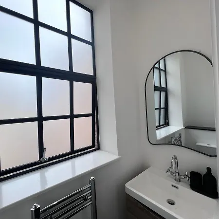 Luxury 2 Bedroom Town House * Birmingham