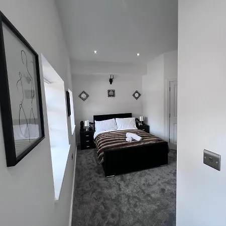 Luxury 2 Bedroom Town House